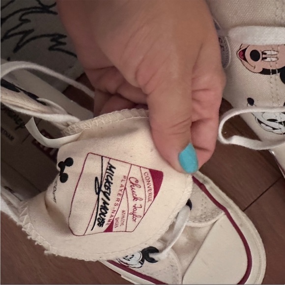 High Top Converse Disney x Kith Sneakers - Picture 2 of 7